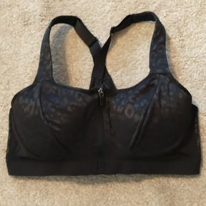 VS Knockout Sports Bra 36DD